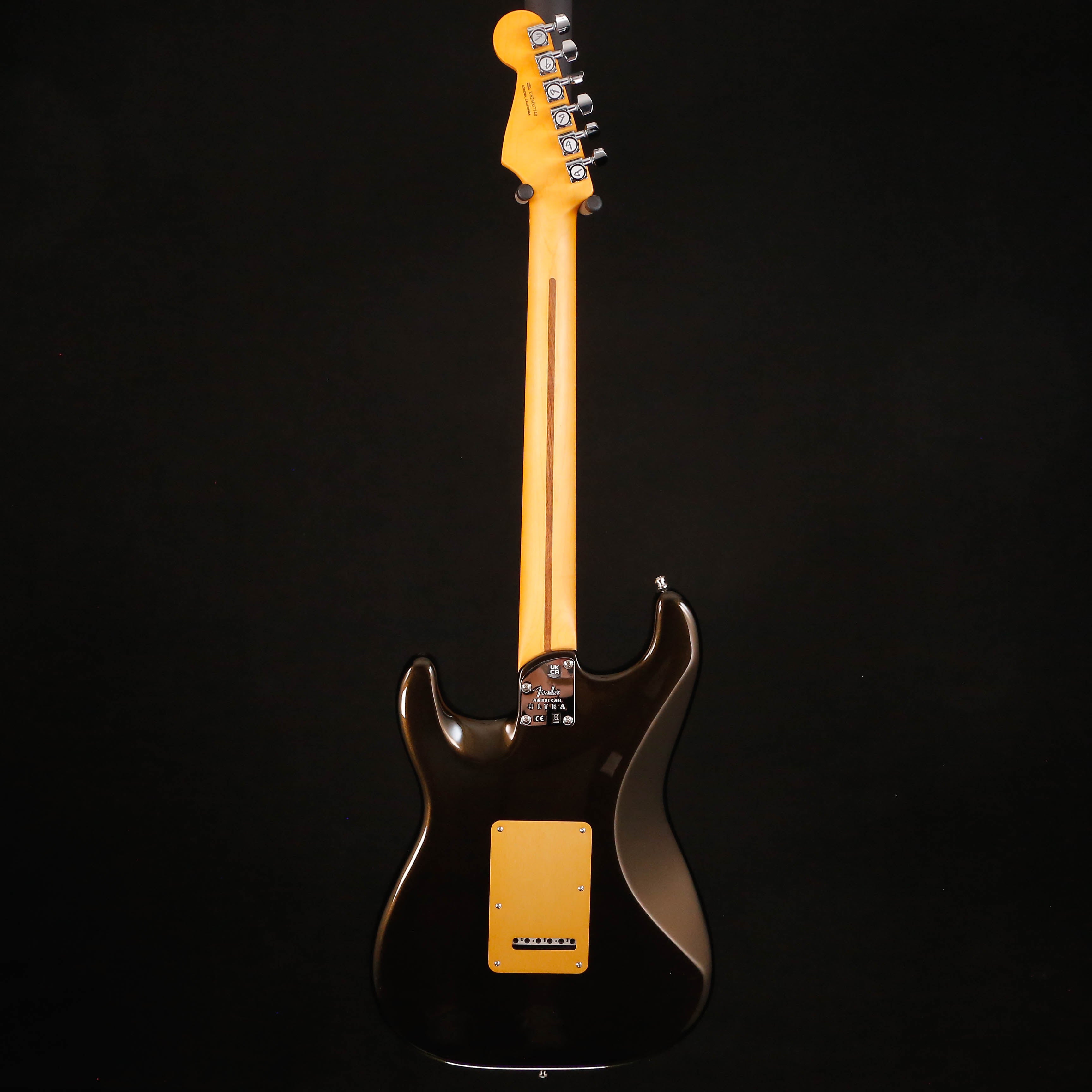 Fender American Ultra Stratocaster HSS, Maple Fb, Texas Tea