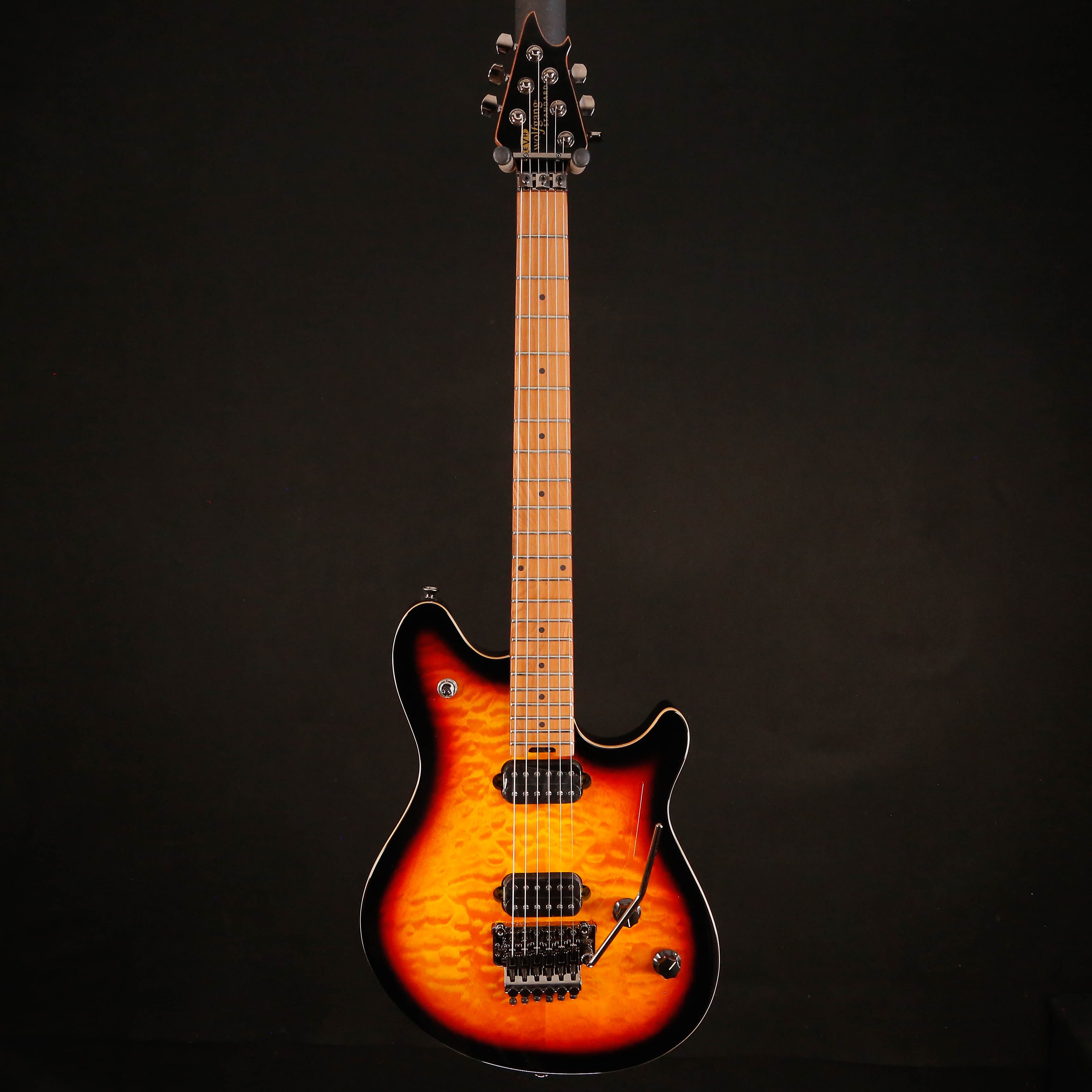 EVH Wolfgang WG Standard QM, Baked Maple Fb, 3-Color Sunburst