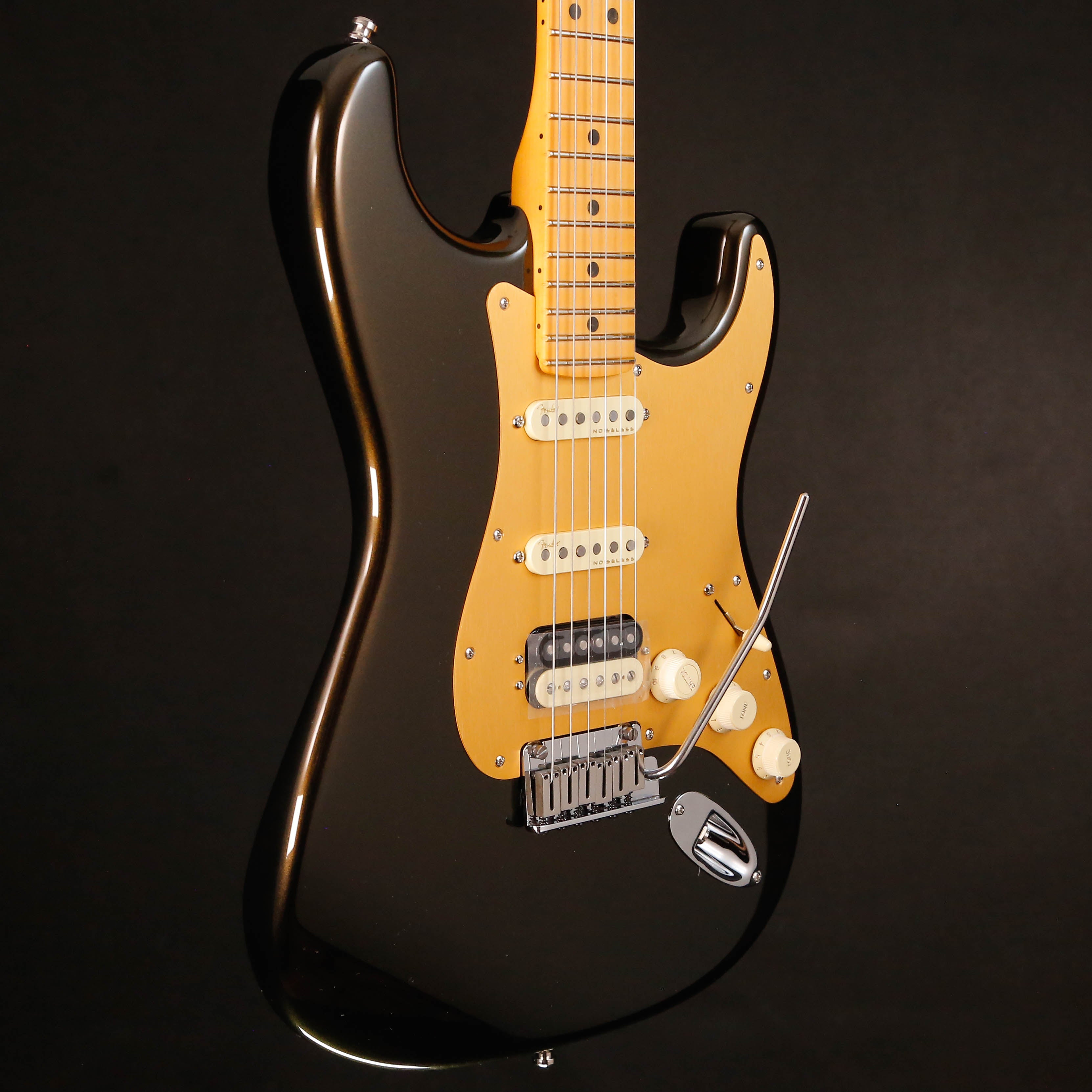 Fender American Ultra Stratocaster HSS, Maple Fb, Texas Tea