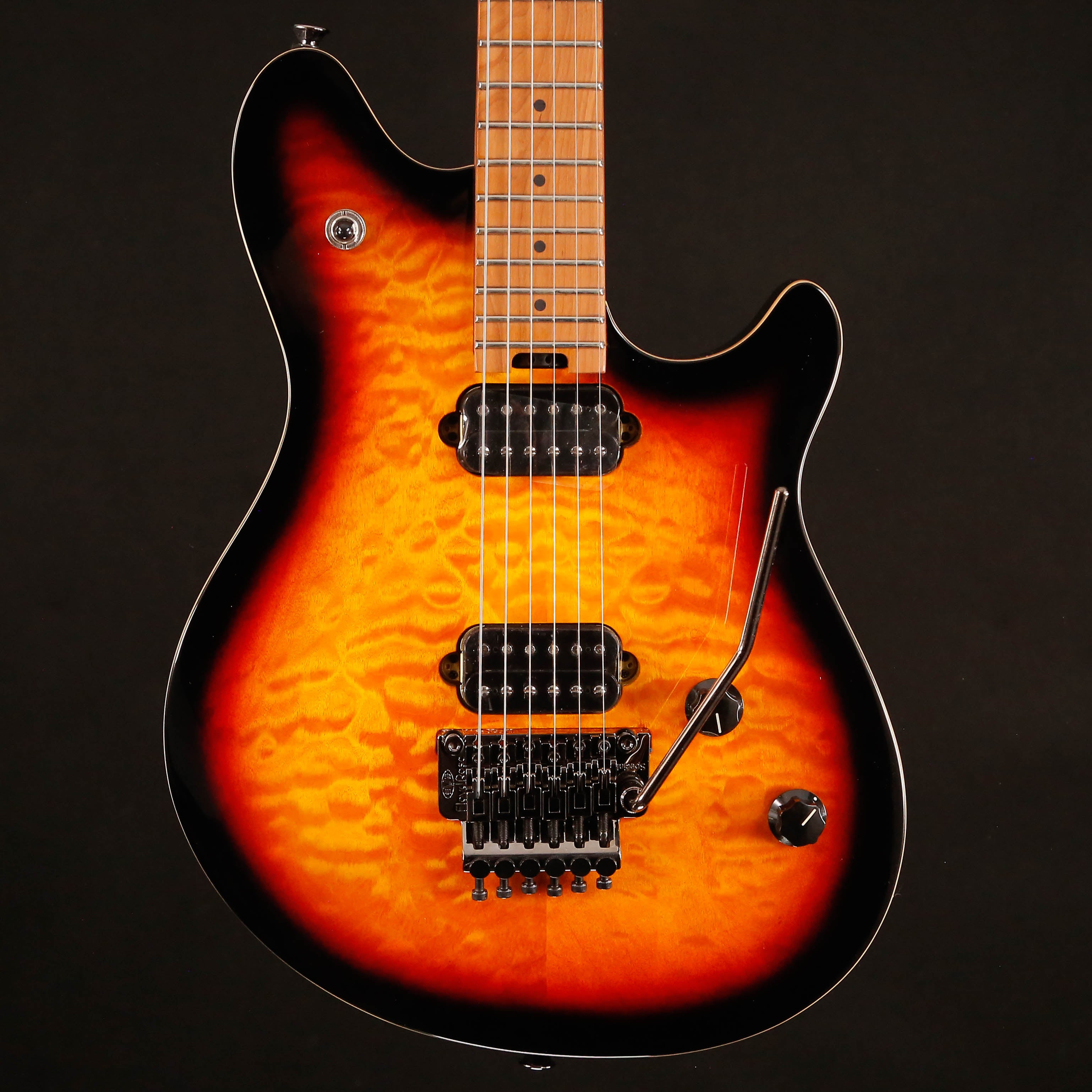 EVH Wolfgang WG Standard QM, Baked Maple Fb, 3-Color Sunburst