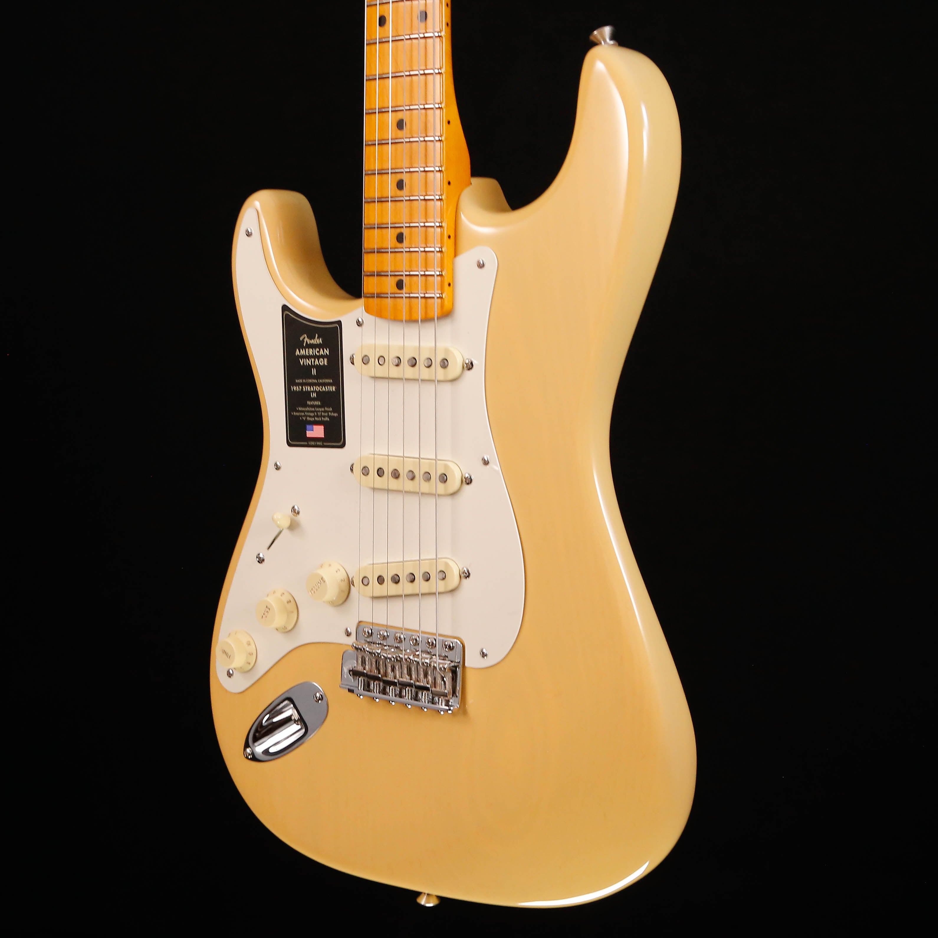 Fender American Vintage II 1957 Stratocaster Left-Handed, Vintage Blonde 8lbs 6oz