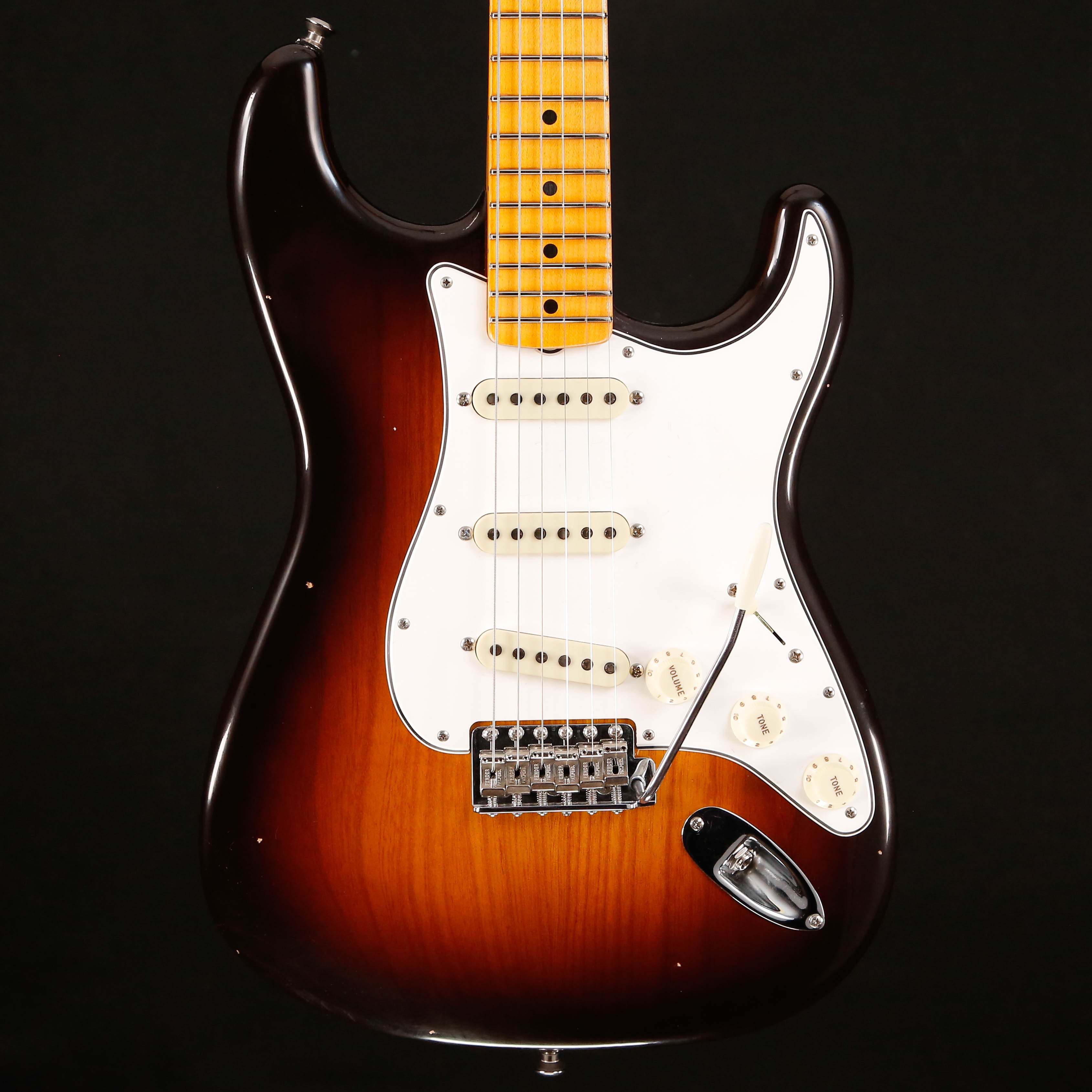 Fender Custom Shop Postmodern Stratocaster Journeyman Sunburst 8lbs 3.6oz