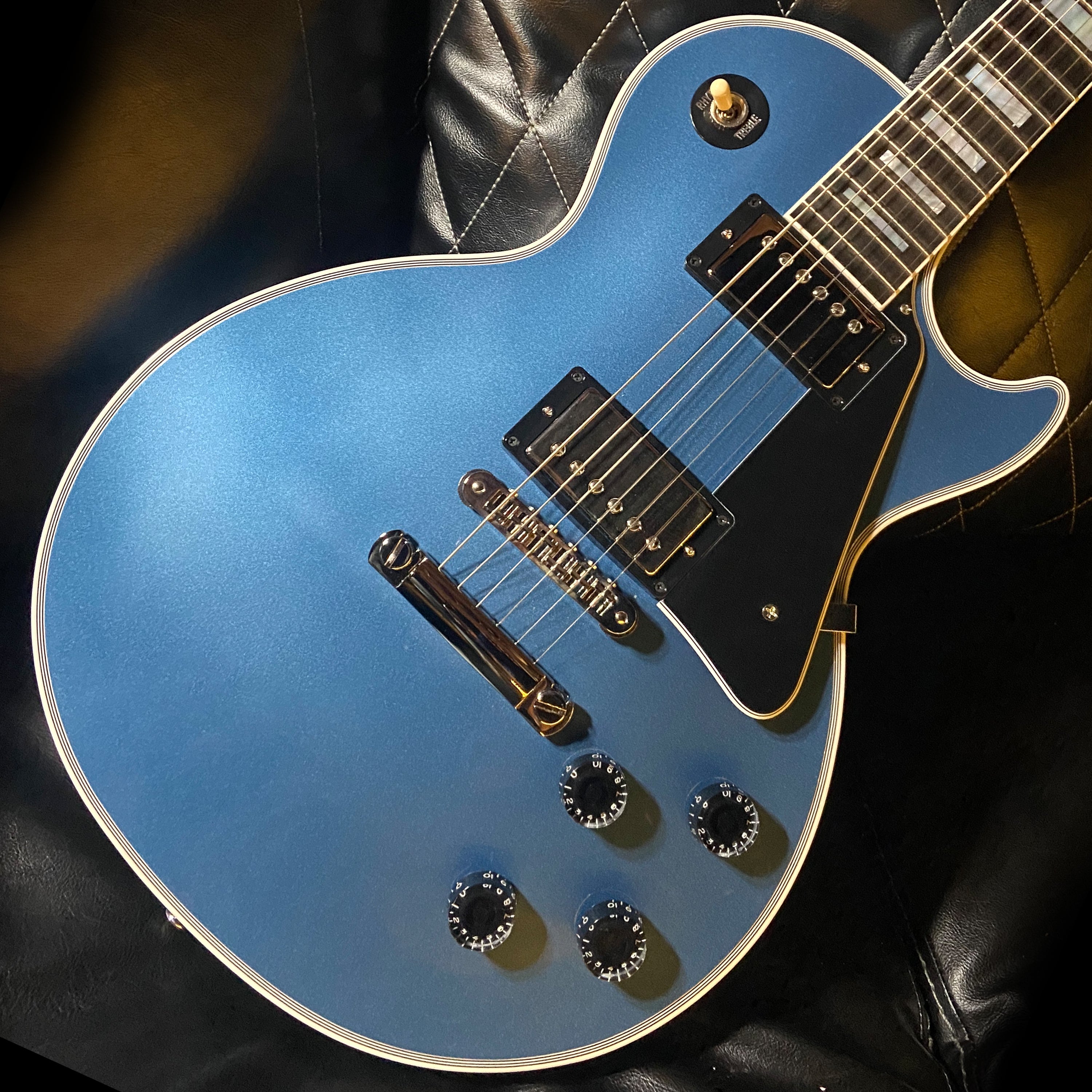 Gibson Les Paul Custom Electric, Pelham Blue Gloss 10lbs 0.7oz 