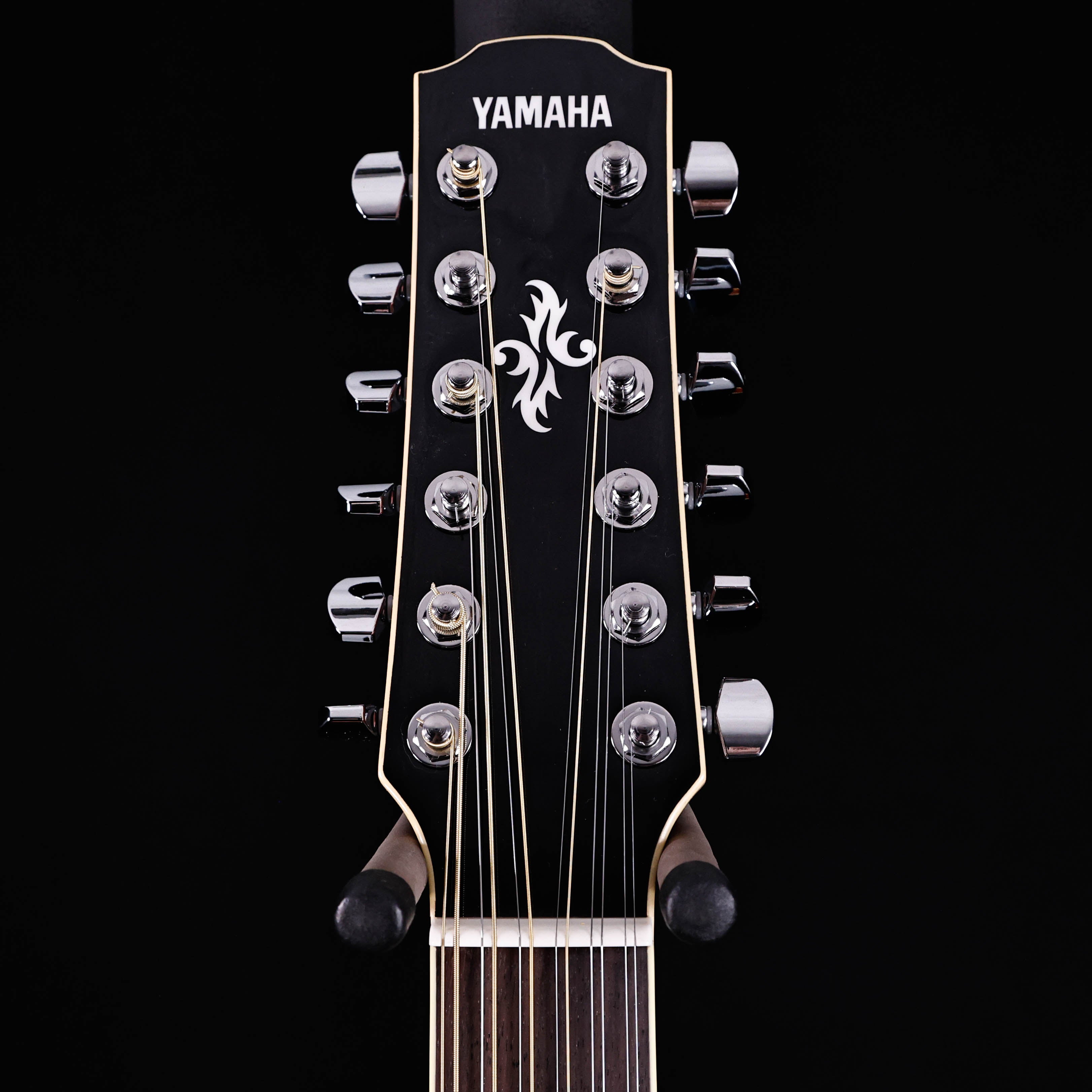 Yamaha APX700II-12 12 String Natural Thinline Acoustic Electric Cutaway 4lbs 3.9oz