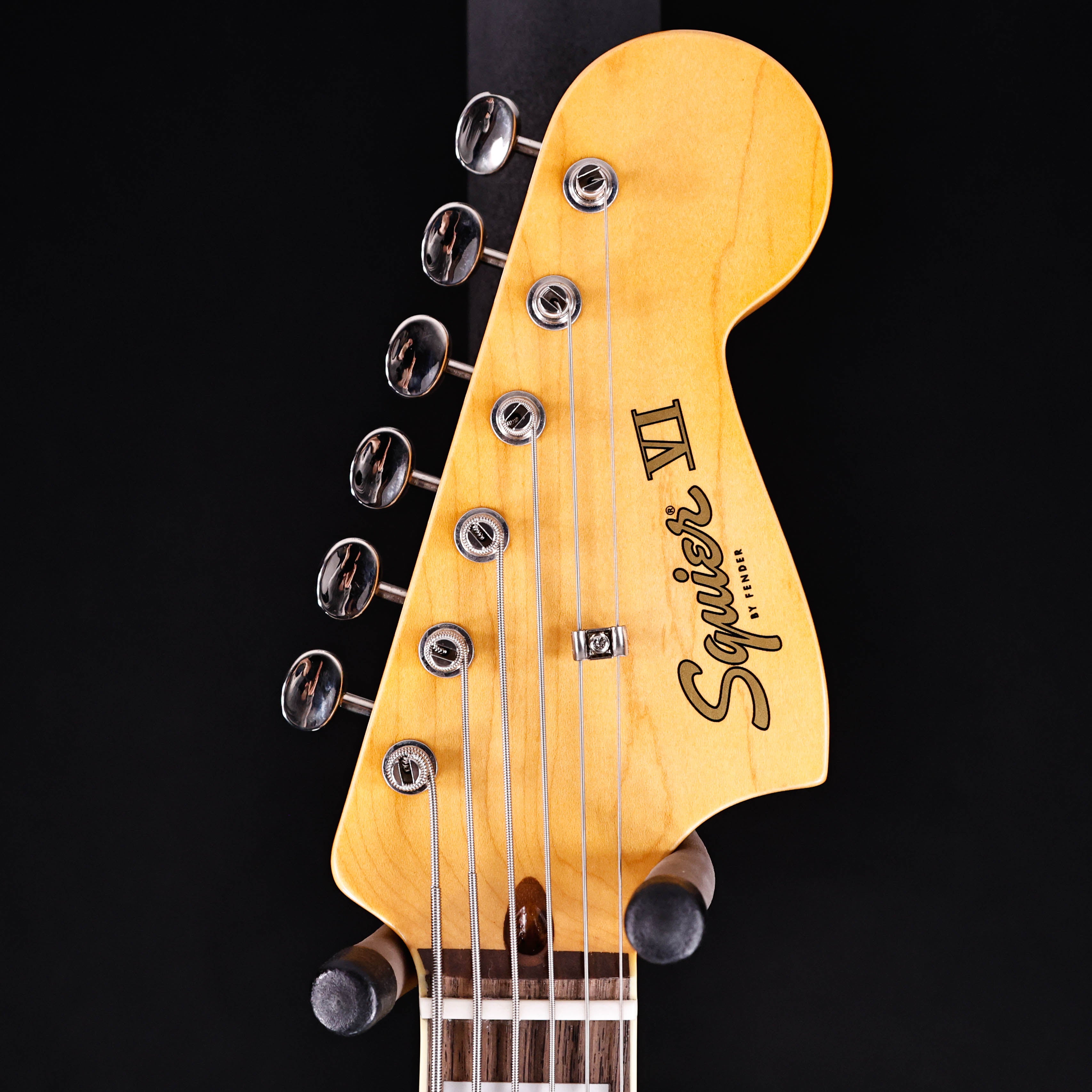 Squier Classic Vibe Bass VI, Laurel Fb, 3-Color SB 8lbs 15.8oz