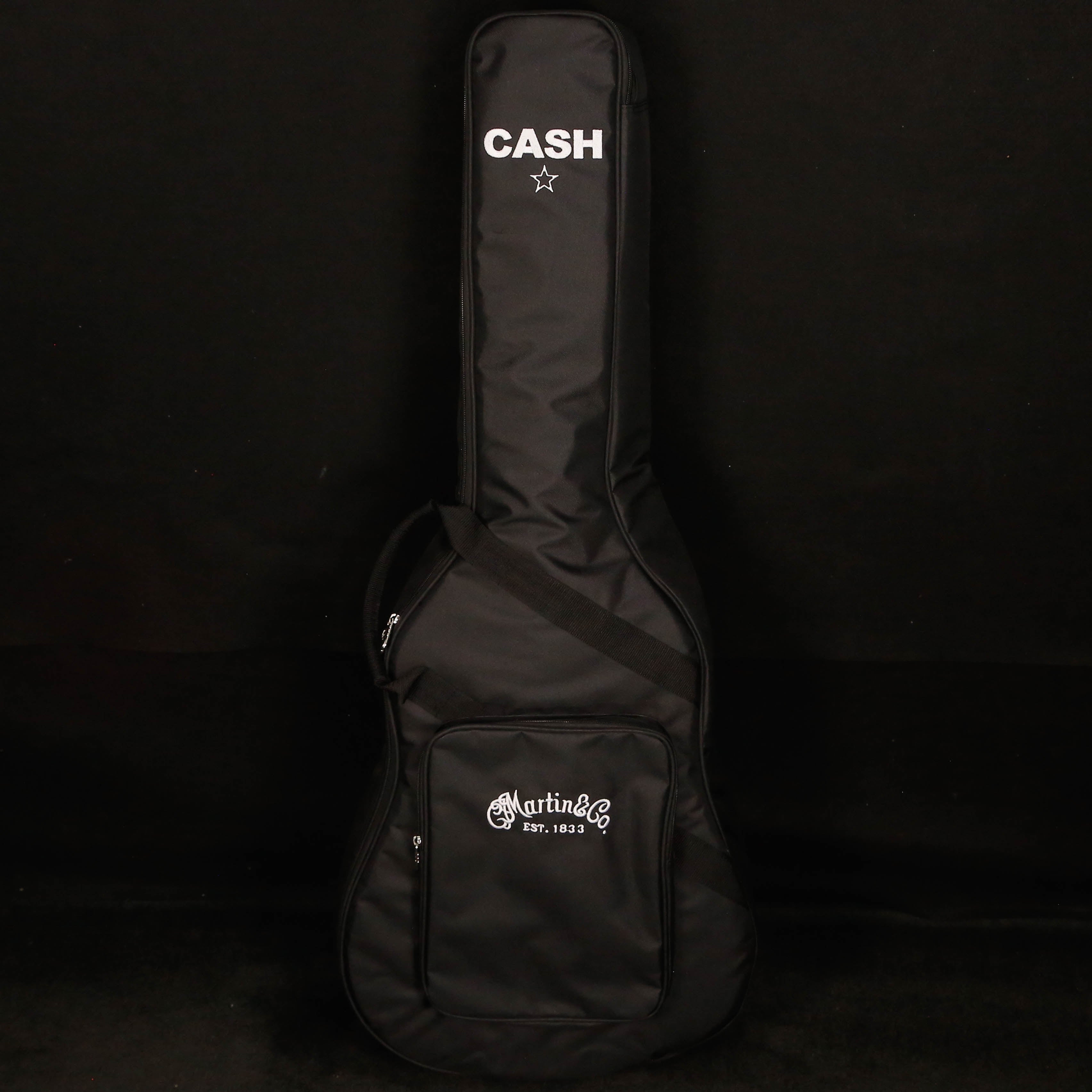 Martin DX Johnny Cash Custom Signature Editions (Gig Bag Inc)