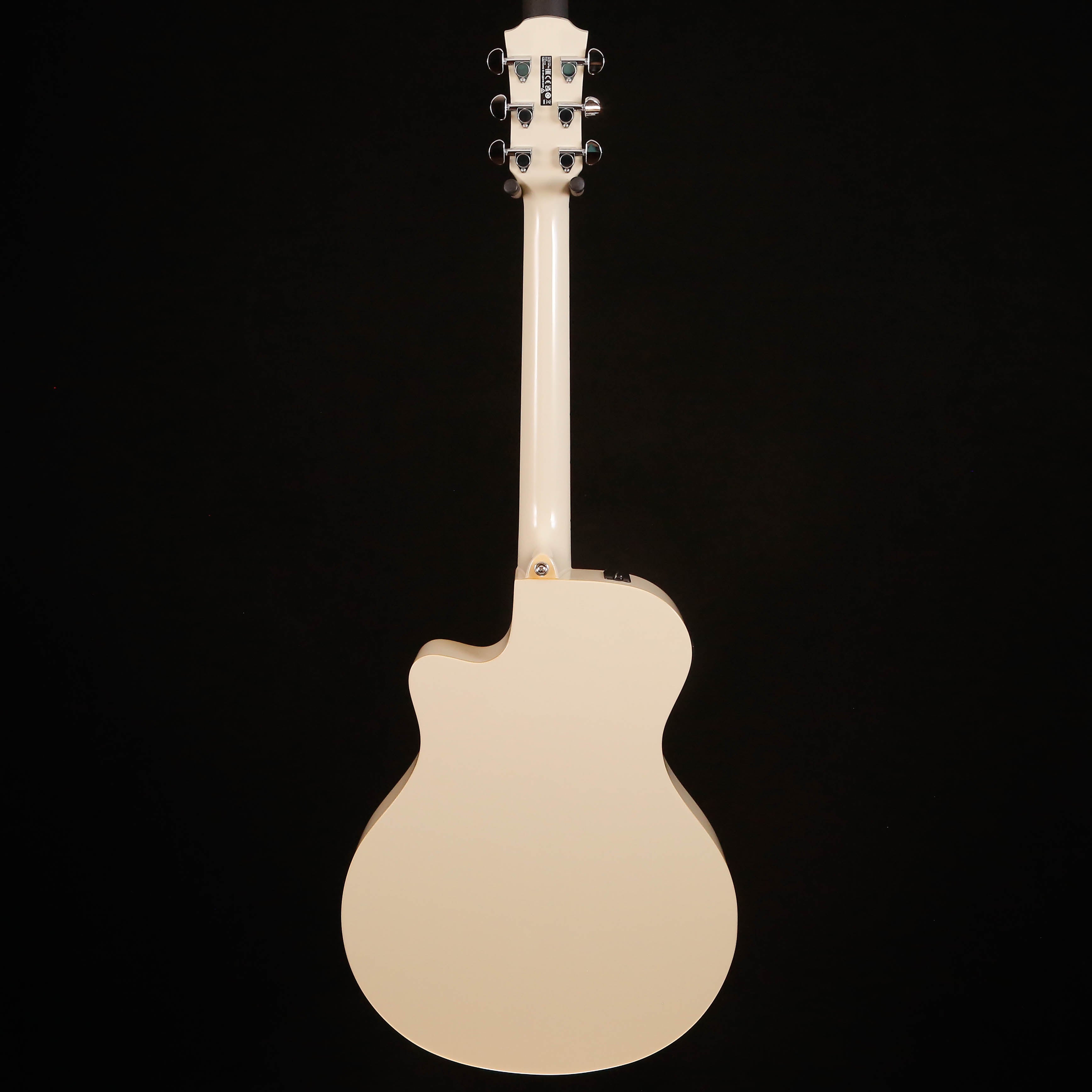 Yamaha APX600 Acoustic/Electric, Vintage White, For Sale