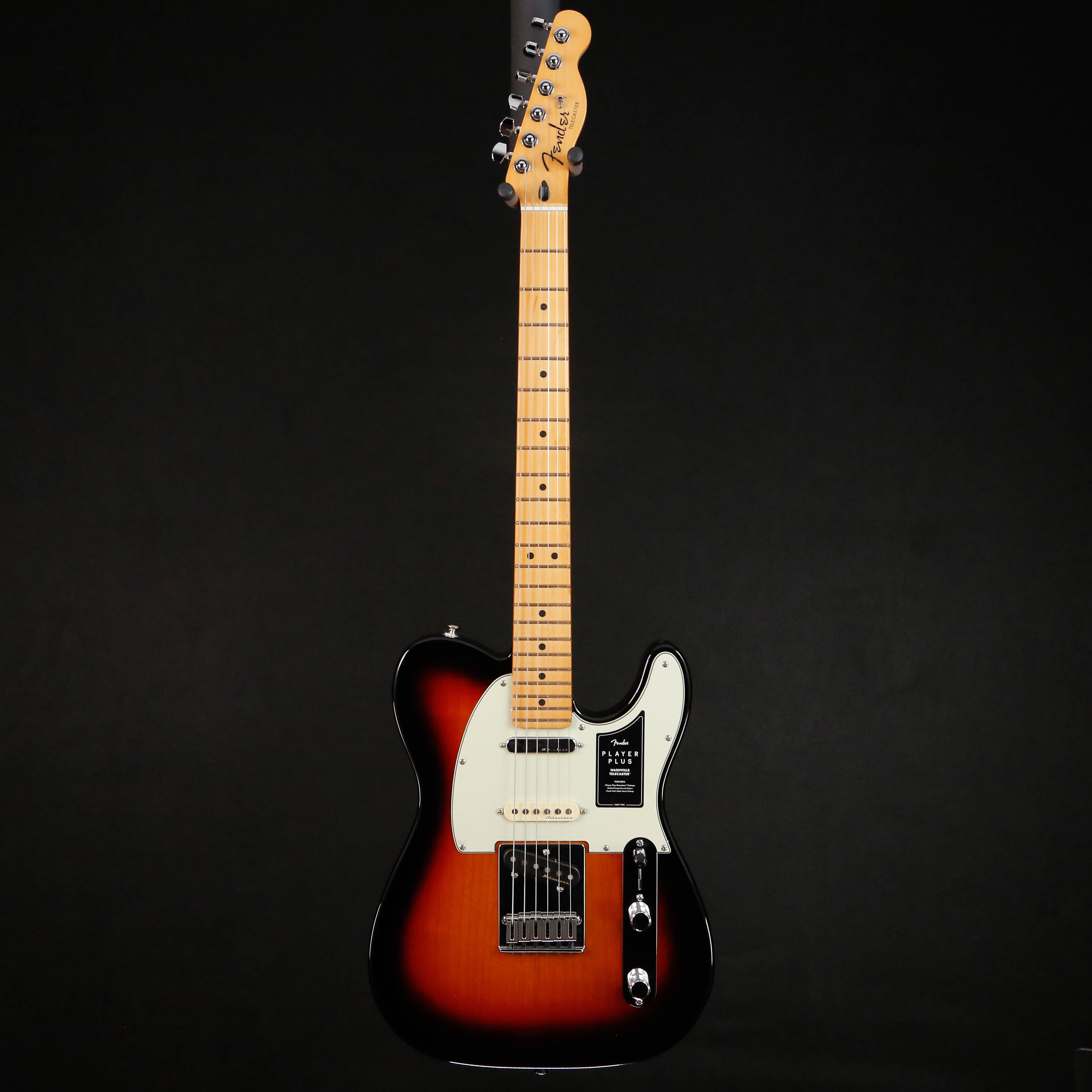 Fender Player Plus Nashville Telecaster, Maple Fingerboard, 3-Color Sunburst