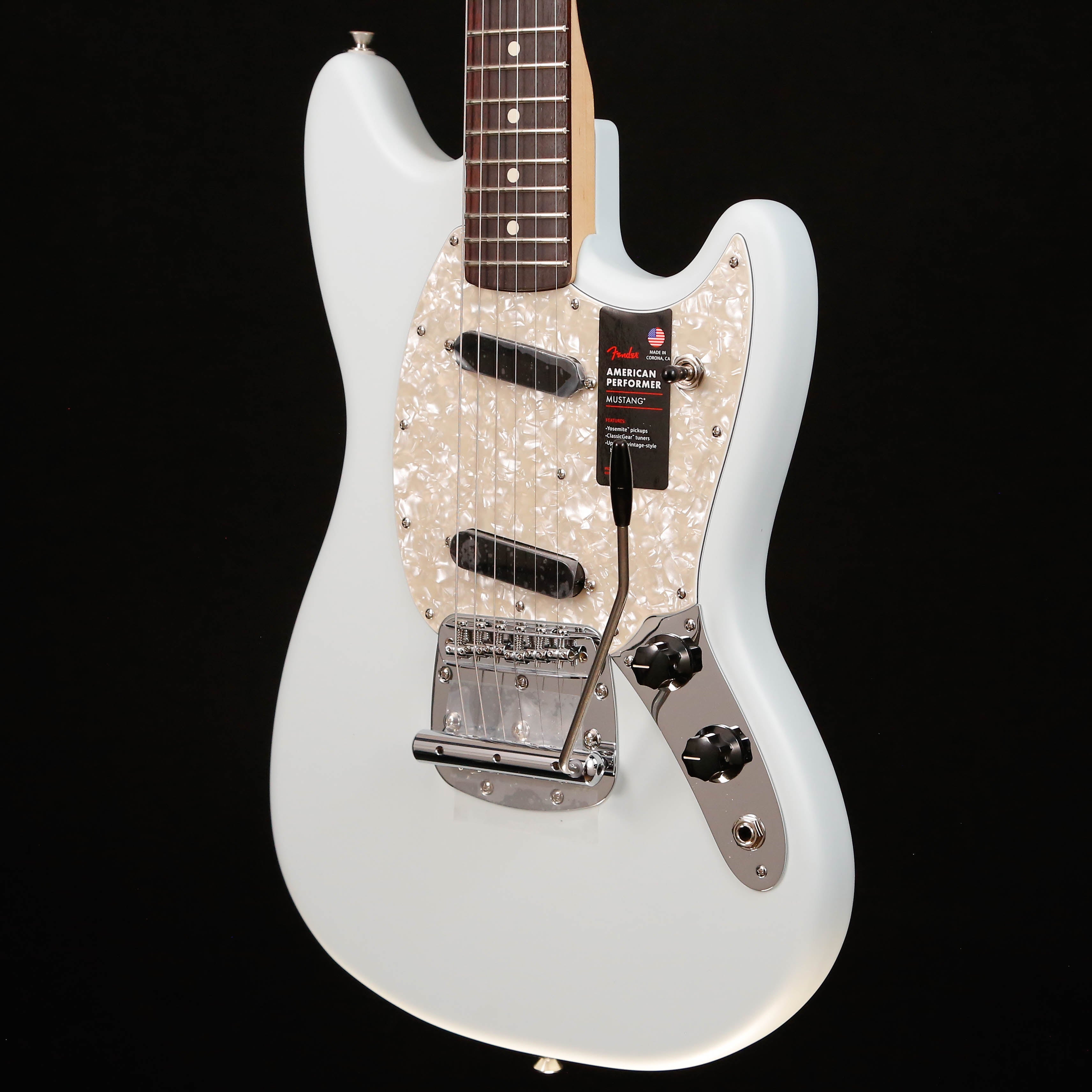 Fender American Performer Mustang, Satin Sonic Blue 7lbs 8.3oz
