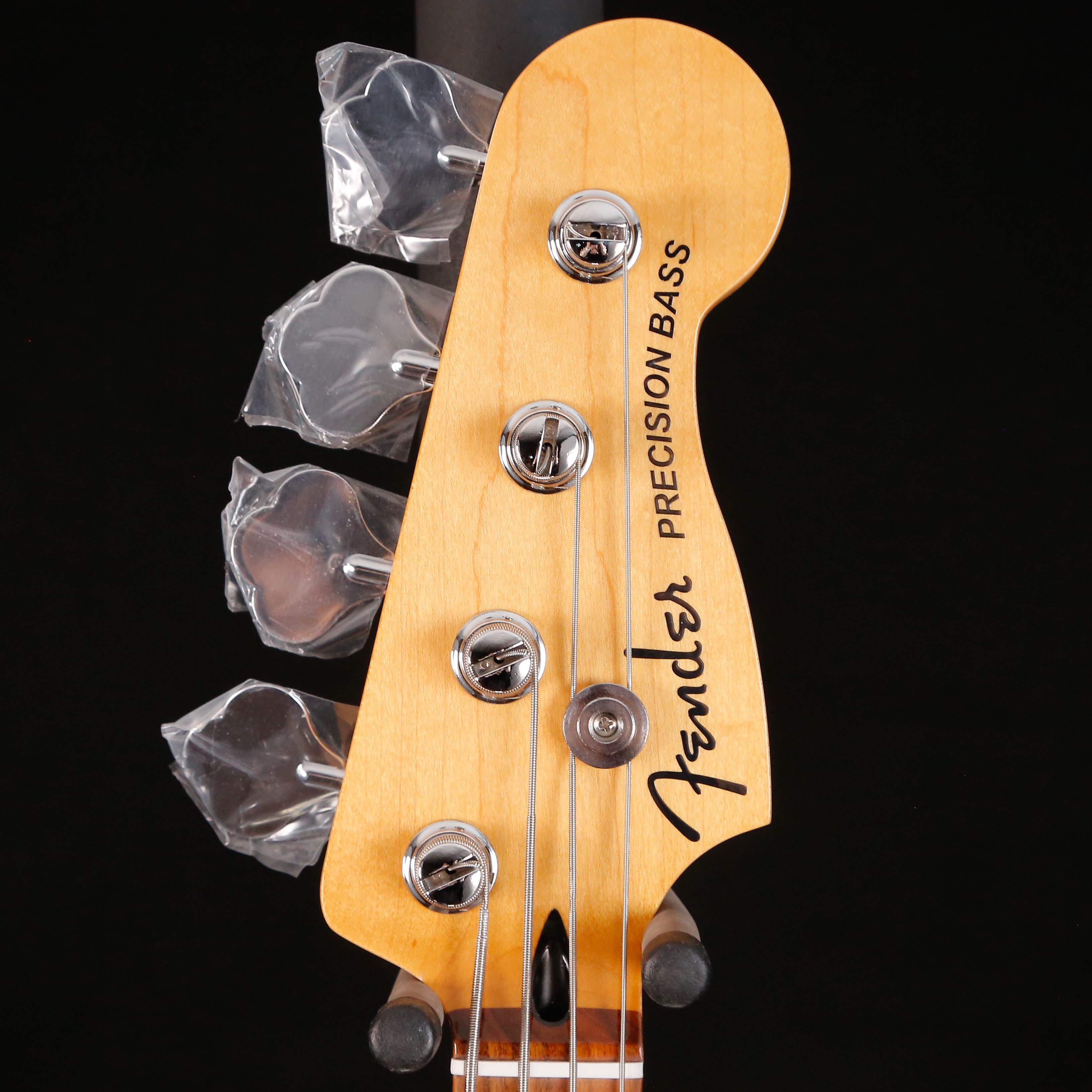 Fender Player Plus Precision Bass, Pau Ferro Fingerboard, Olympic Pearl