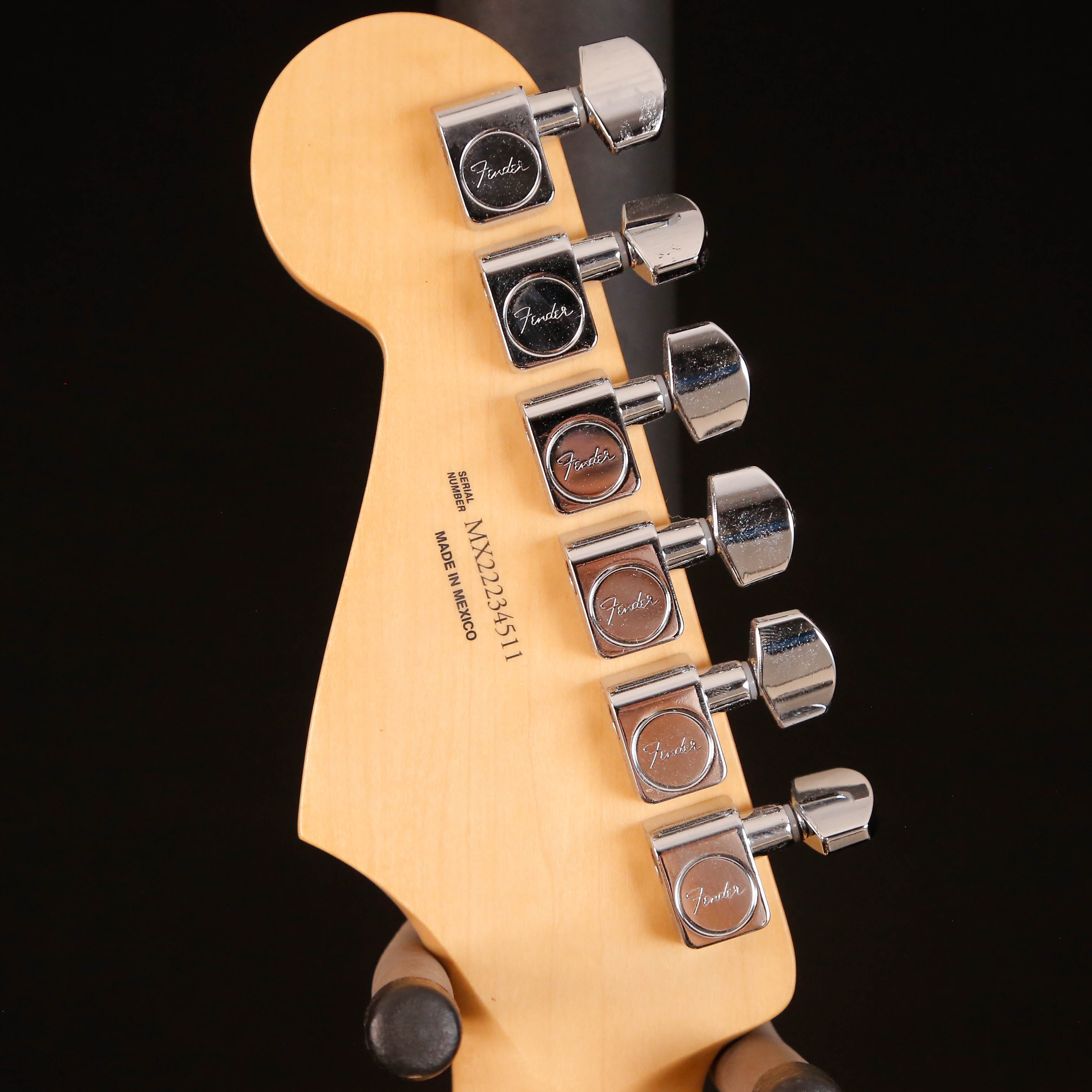 Fender Player Stratocaster HSS, Maple Fb, Buttercream