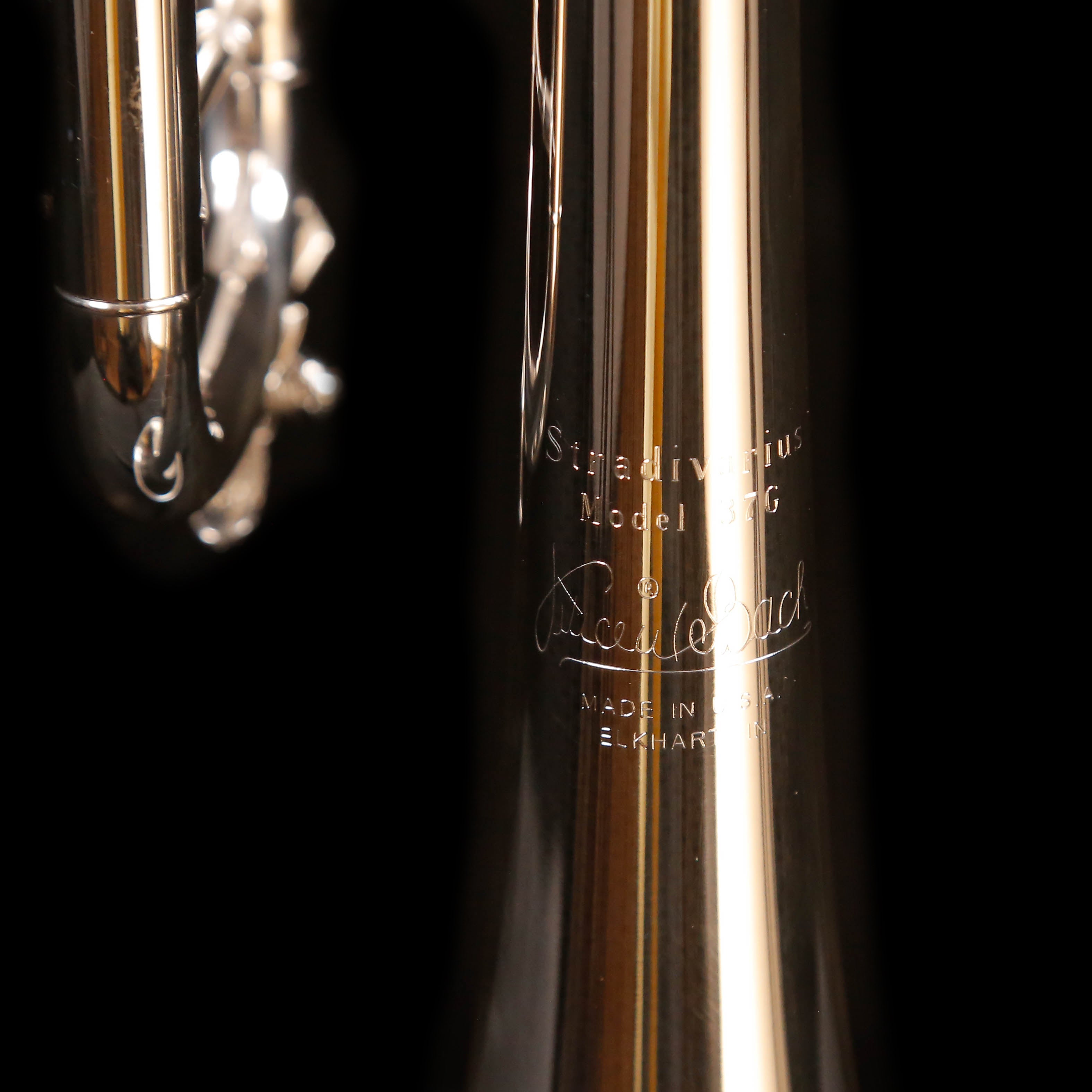 Bach LR180S37G Trumpet Outfit