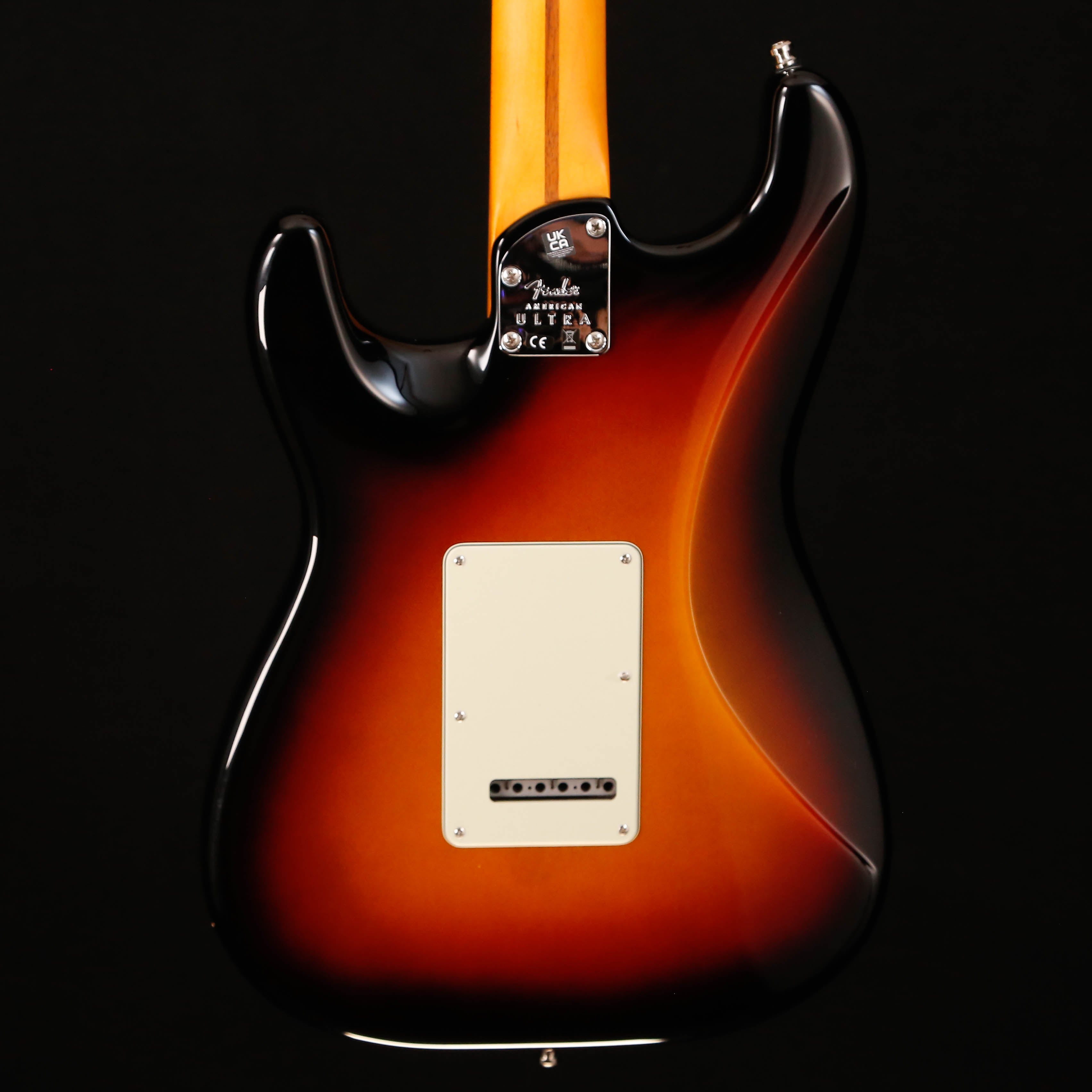 Fender American Ultra Stratocaster, Maple Fb, Ultraburst