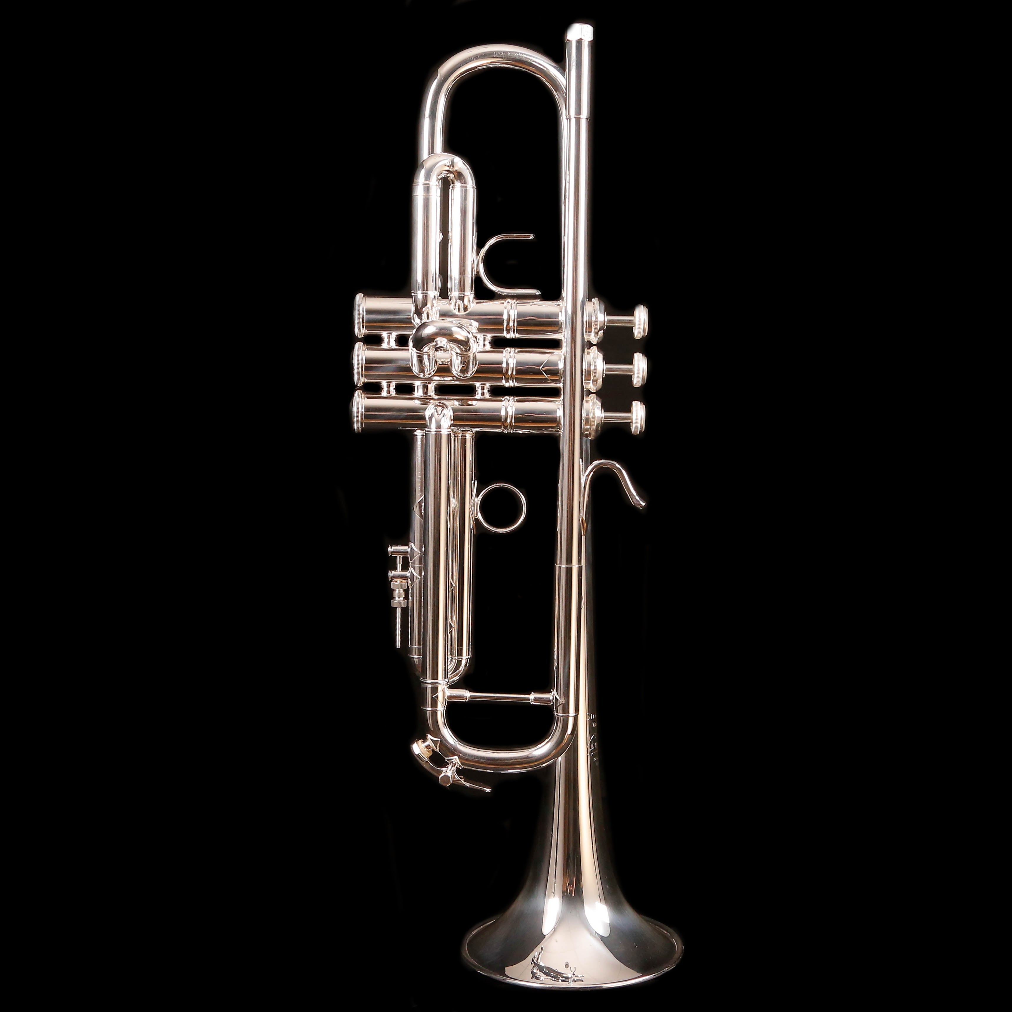 Bach LR180S37G Trumpet Outfit