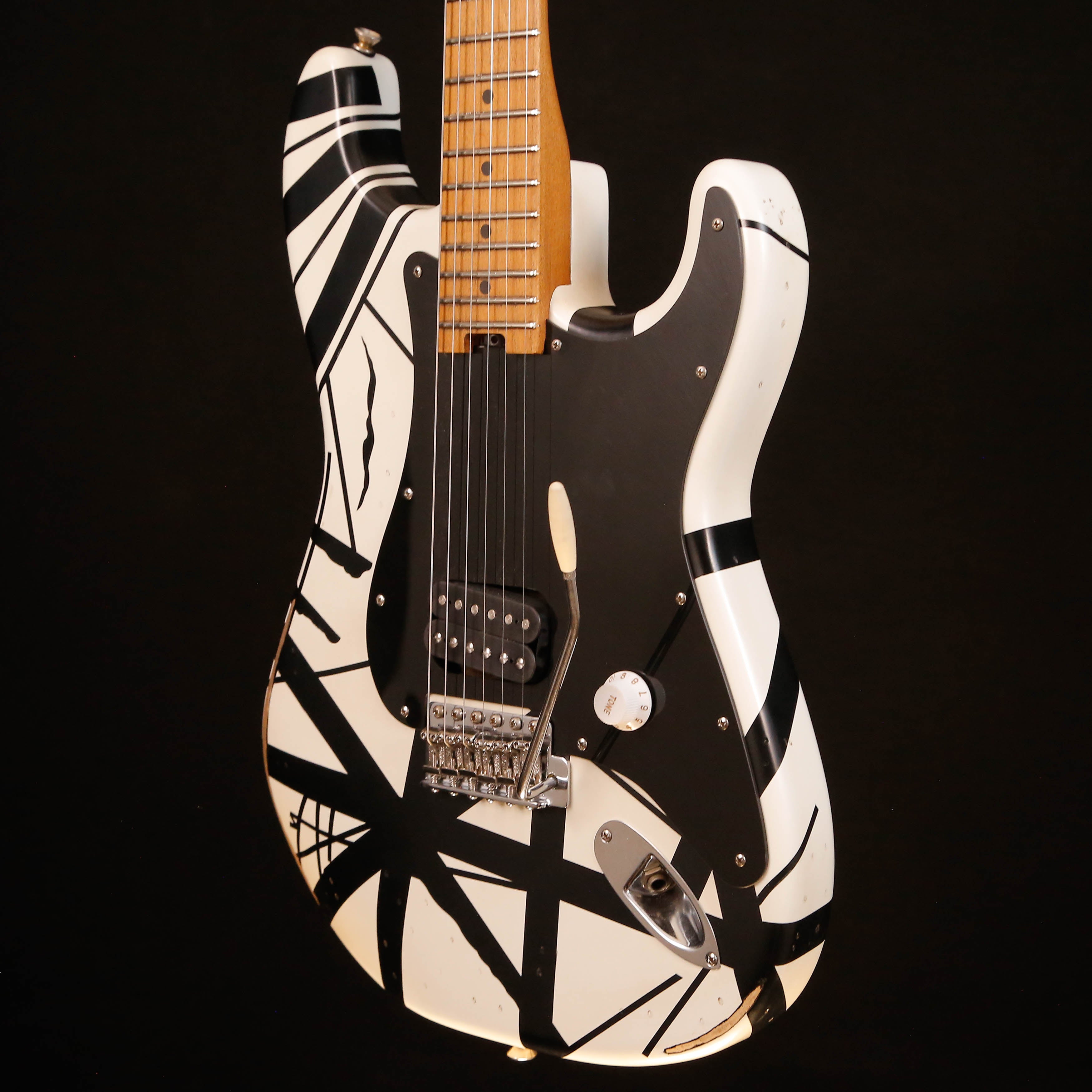 EVH Striped Series '78 Eruption Electric, White w Black Stripes Relic